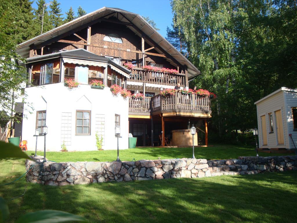 Cronin'S Guesthouse Bed & Breakfast Heinola Exterior foto